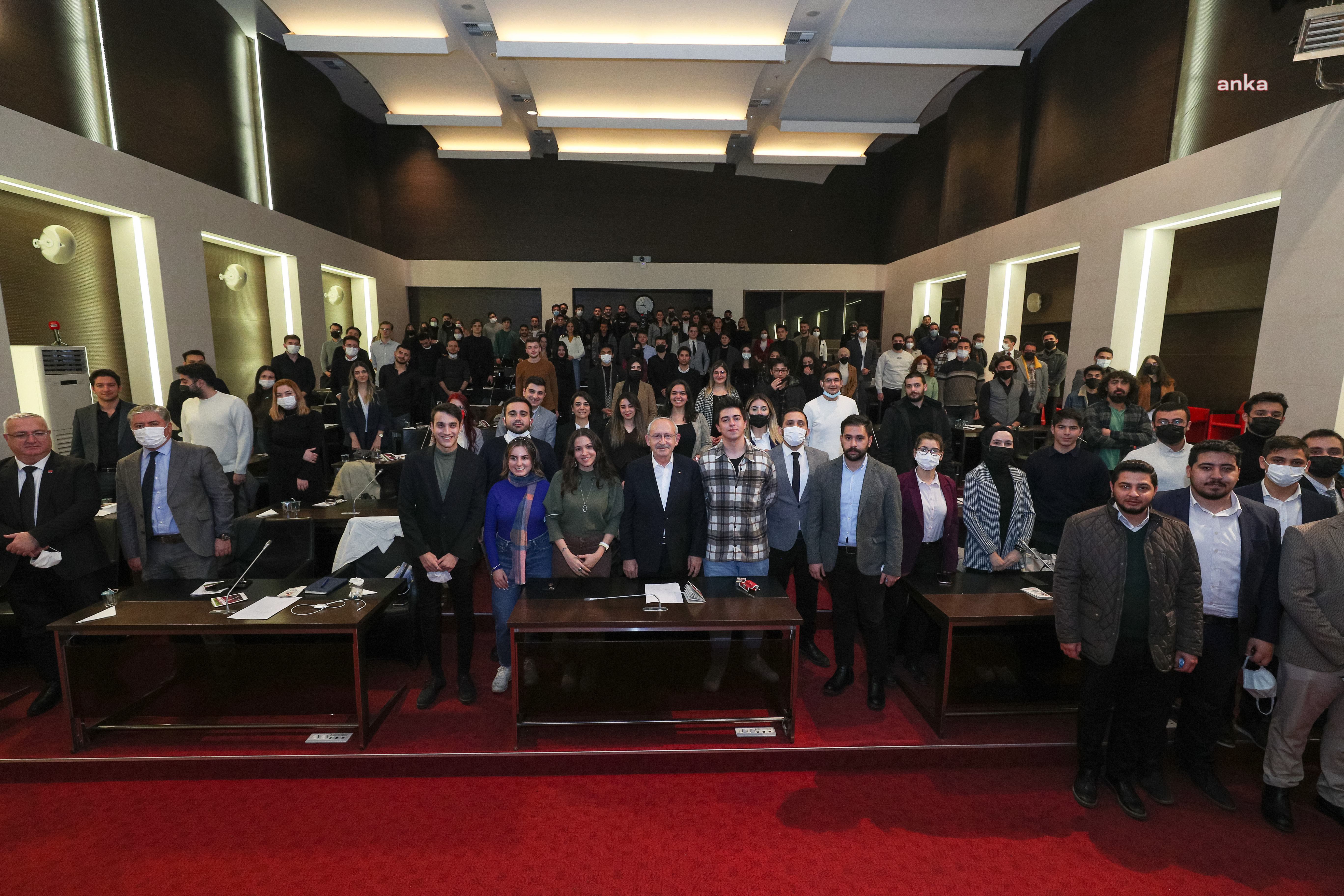 Kılıçdaroğlu üniversite öğrencileriyle buluştu