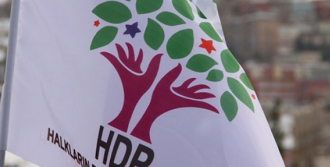 İki HDP'li vekilin daha vekilliği düşürülüyor!