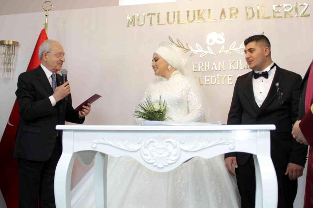 Kılıçdaroğlu nikah şahidi oldu! Tavsiyesi gündem oldu
