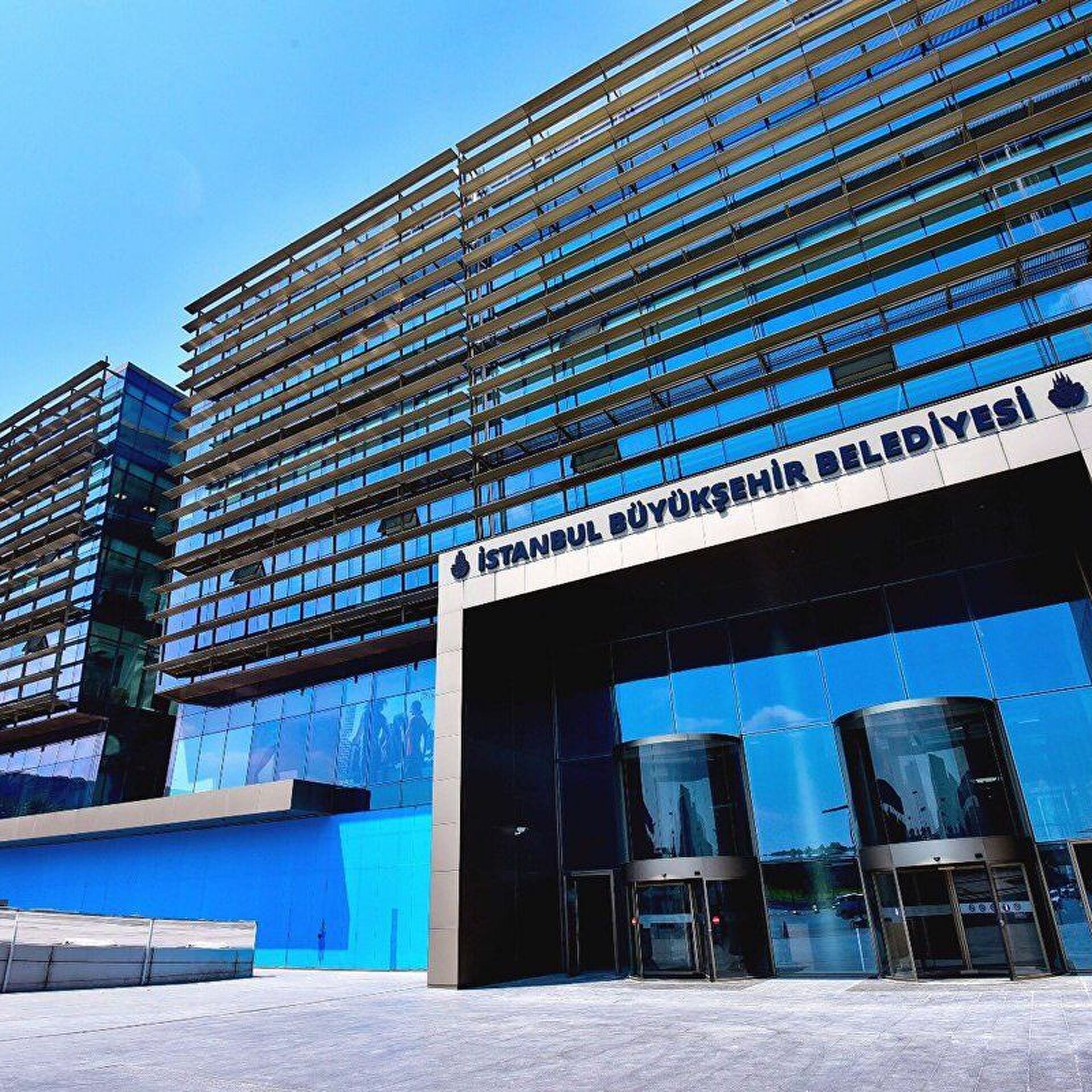 İBB'nin yoksullara dağıtmak için topladığı 6,2 milyon liraya el konuldu
