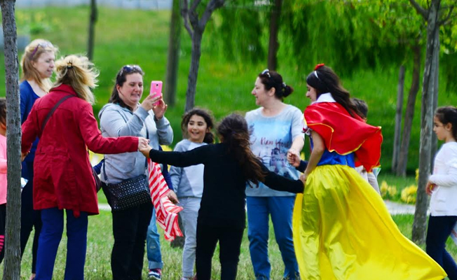 Piri Reis Parkı çocukların uçurtmalarıyla renklendi