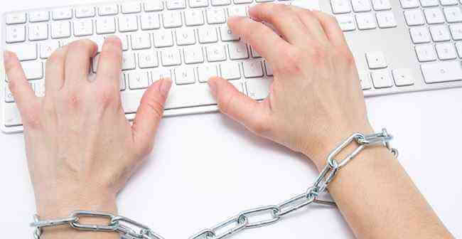 Sosyal medya ve internet yoluyla hakaret suçunun cezası nedir?