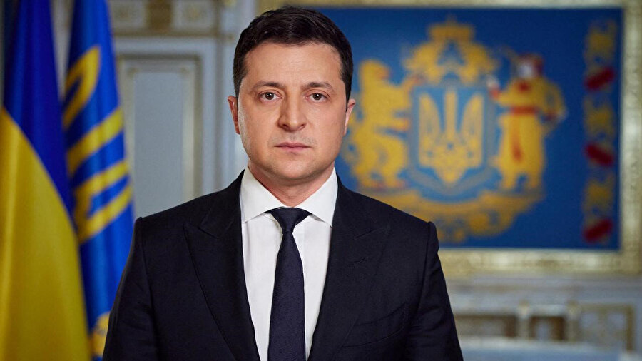 Zelenskiy halkı direnişe çağırdı: İsteyen herkese silah vereceğiz, orduya katılın