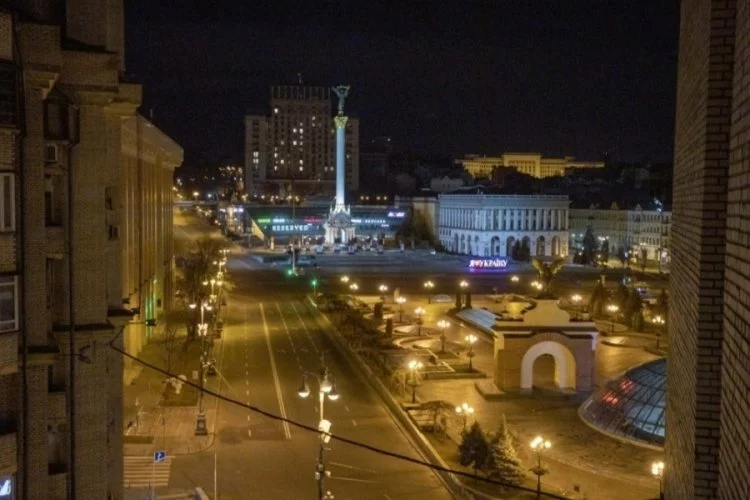 Kiev'de sokağa çıkma yasağı uzatıldı