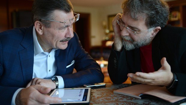 Ahmet Hakan ile Melih Gökçek ters düştü: Biraz ötede delir!
