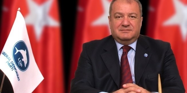 Cem Toker'den takipçisine KDV ayarı
