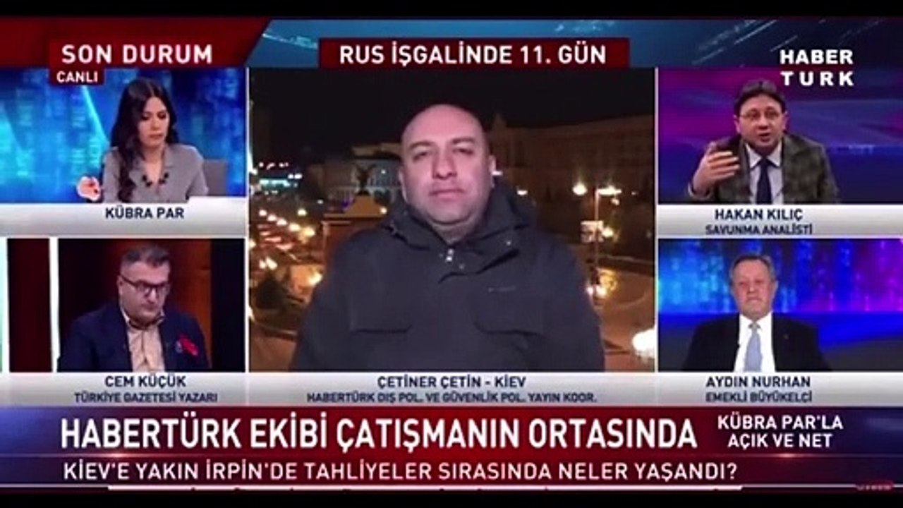 Kalaşnikof tartışmasına giren 'Profesorfacia' Cem Küçük alay konusu oldu