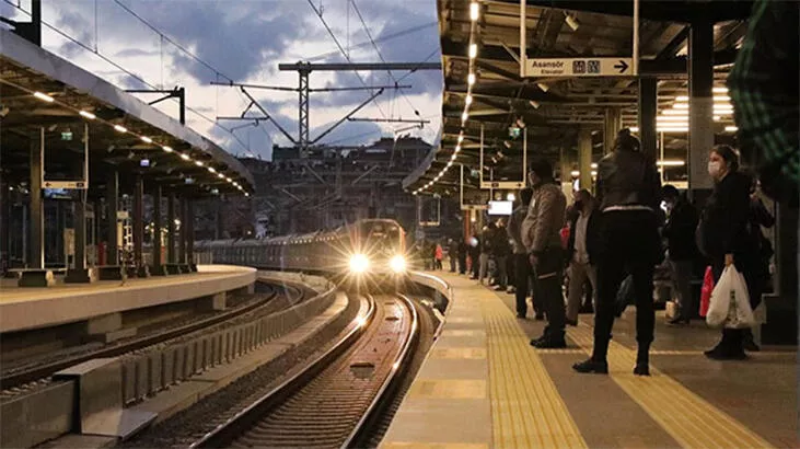İstanbul'da Marmaray seferleri 02.00'a kadar uzatıldı!