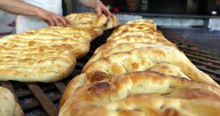 İmamoğlu Ramazan pidesinin fiyatını açıkladı