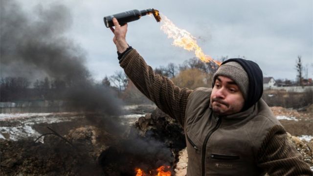 Molotof kokteyli nasıl ortaya çıktı, ismini nereden alıyor?
