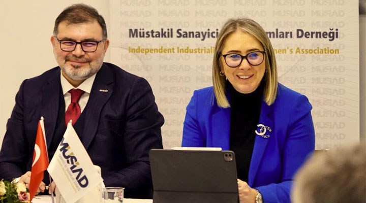 Meclis yoklamasında ‘var’ gösterilen AKP’li vekil İzmir’den çıktı