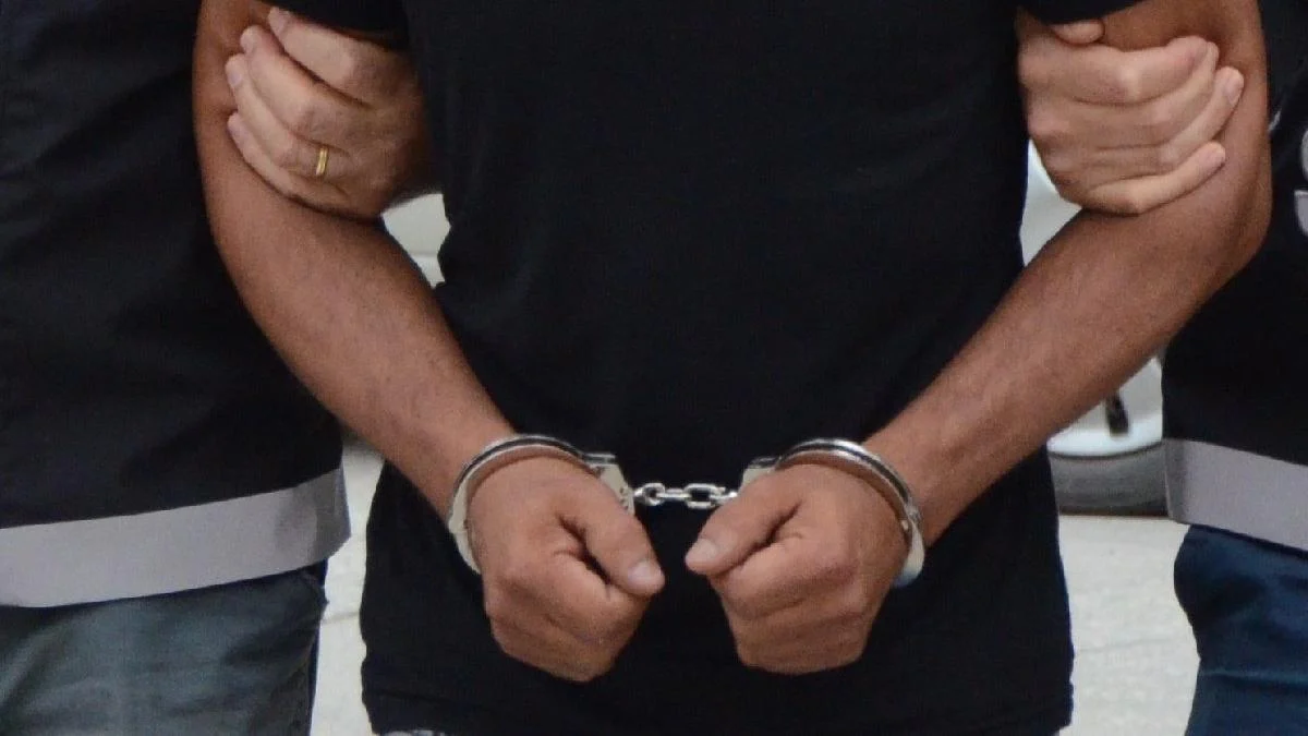 Meclis'e Gelen Torba Yasa Tartışma Yarattı: Gazetecilere Hapis, Vergi Kaçakçılarına Af Geliyor