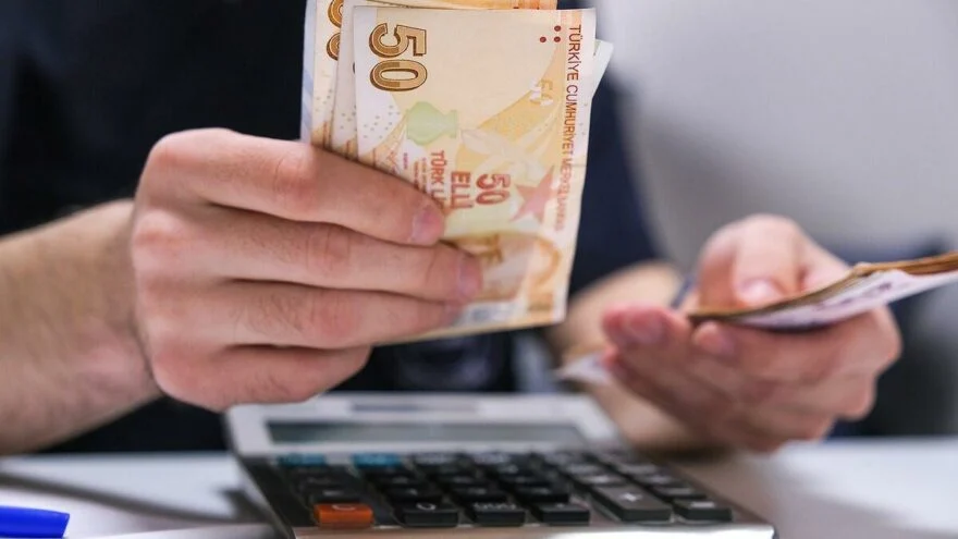 DİSK-AR: Asgari ücret üç ayda eridi, yeniden belirlenmeli