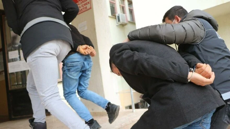 Konya merkezli 9 ilde FETÖ operasyonu