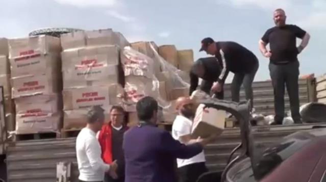 Sedat Peker'in Ramazan için yaptırdığı yardım kolilerini dağıtanlara gözaltı