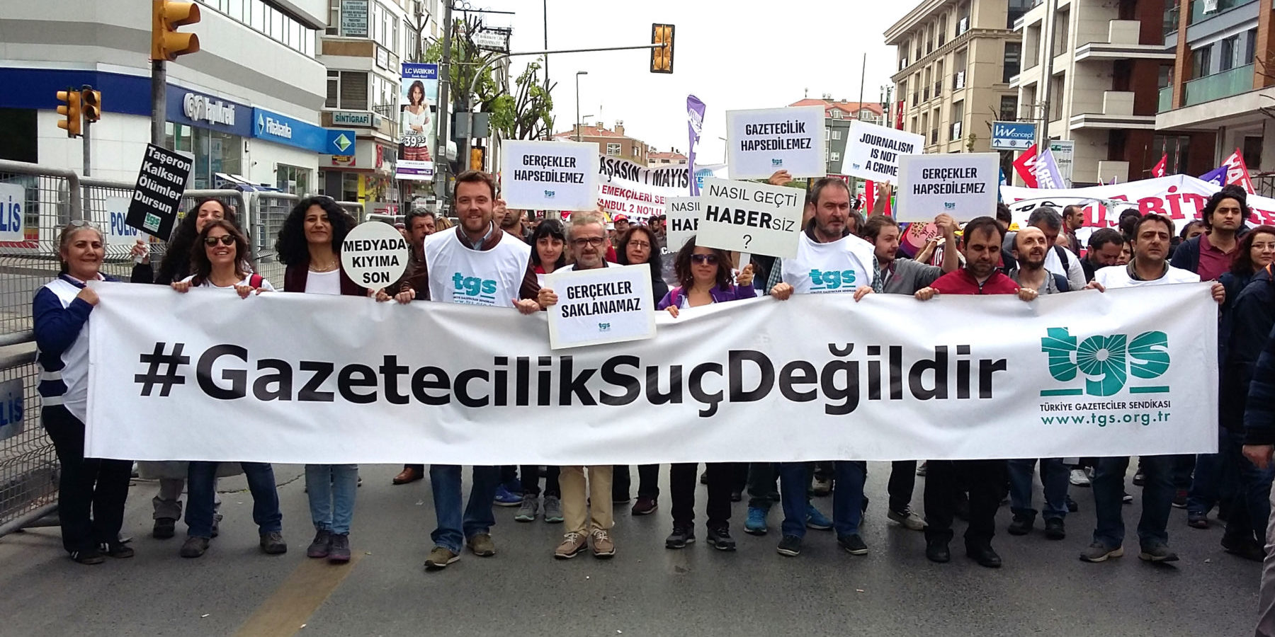 Gazeteciler bu hafta da adliyede! Metin Cihan, Rüstem Batum, Adil Demirci ve hasta tutuklu Gazeteci Devrim Ayık hakim karşısına çıkacak