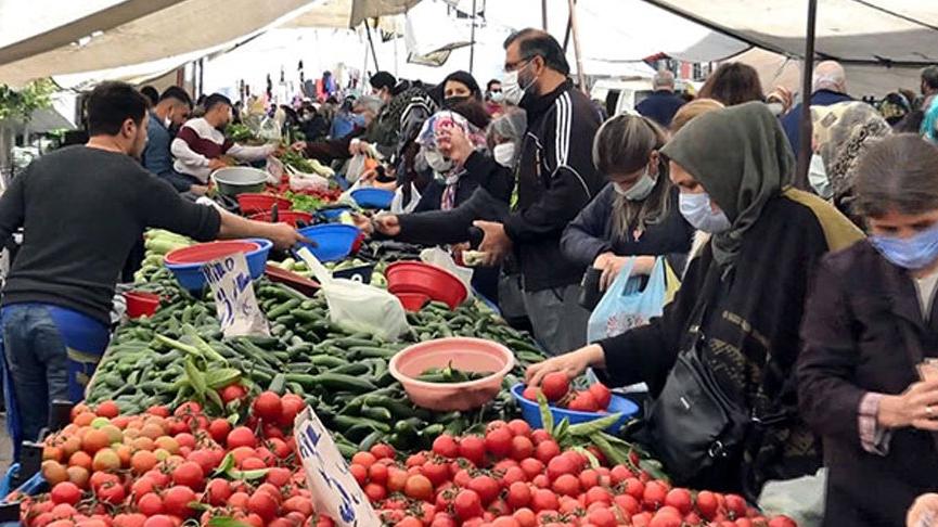 Pazarcılar artan fiyatlar karşısında isyanda: Bize yansıya fiyatlara göre enflasyon yüzde 200