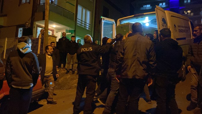 İftar saatinde katliam yaptı! Ağabeyi, yengesi ve yeğenini öldürdü