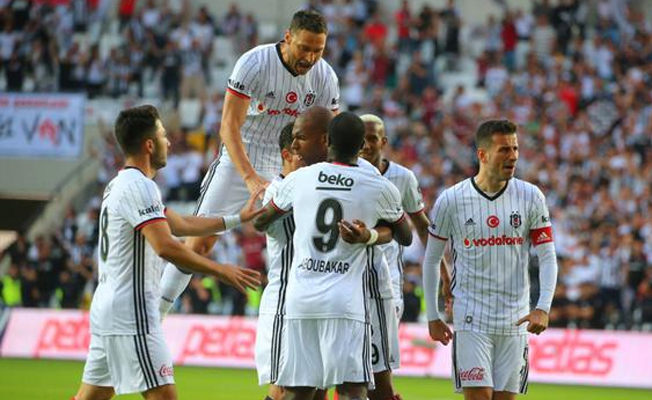 Beşiktaş 0-4 ile 3'üncü yıldızı taktı