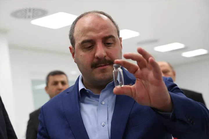 Bakan Varank'tan "ama nasıl" dedirtecek açıklama! 'Hem siz hem de biz'