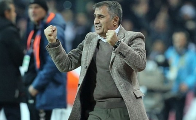 Şenol Güneş tarihe geçti!