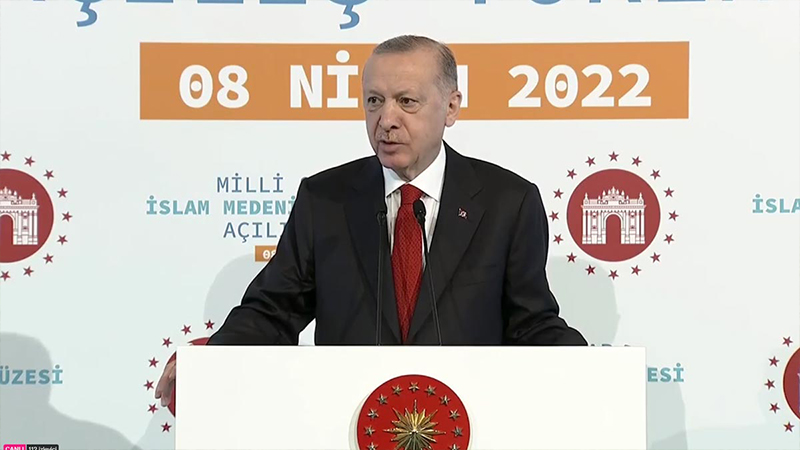 Erdoğan: Uzunca bir süre devam eden Türkiye'nin geri kalmışlığı sadece insanlarımızın günlük hayatlarındaki eksiklerle ilgili değil