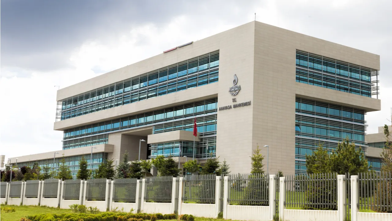 AYM’den zorunlu din dersi hakkında karar