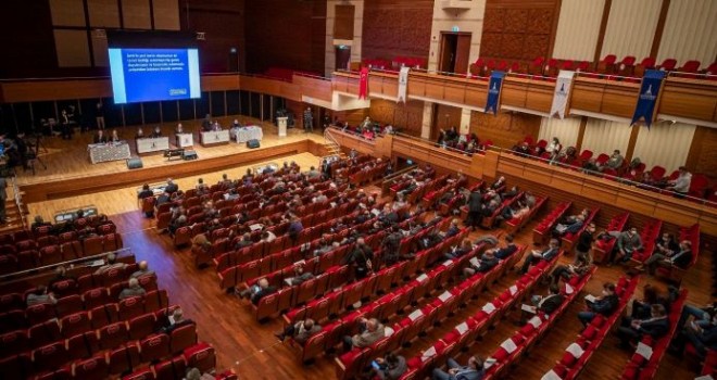 İzmir Büyükşehir Belediyesi Meclisi’nde görev değişimi