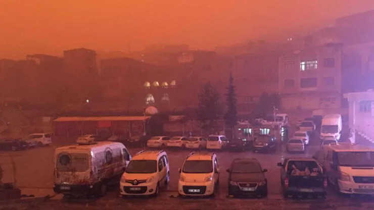 Çöl tozu fırtınası Türkiye'ye geliyor: 4 gün boyunca etkili olacak!