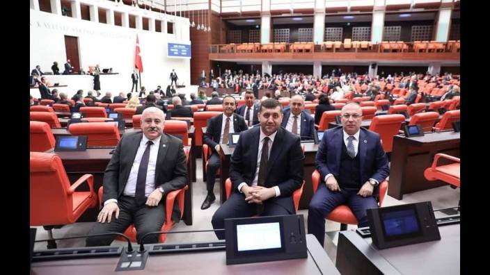 Zamları eleştirince Bahçeli ihracını istemişti: MHP’li vekiller, ihracı istenen Vekille peş peşe fotoğraf paylaştı