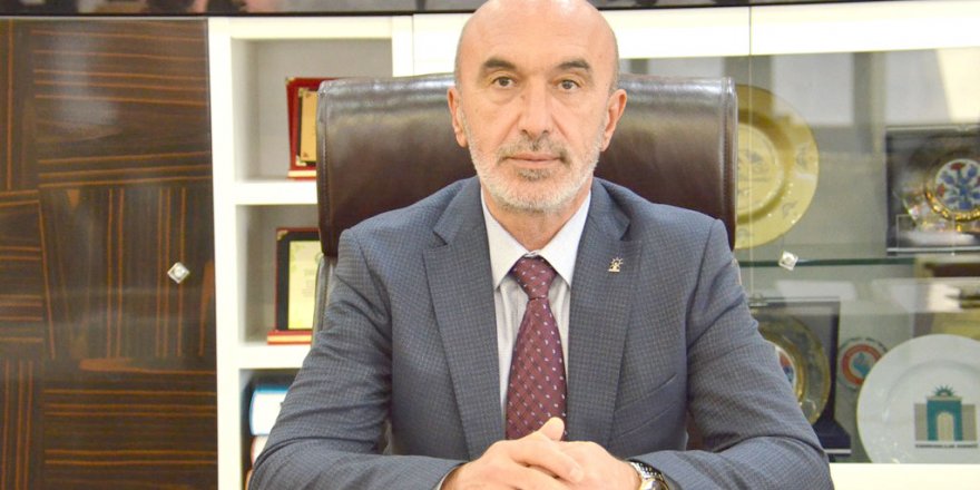 AKP'li başkandan hayat pahalılığı yorumu: Domates 30 lira oldu diye dayak yiyoruz, çok zenginleştik