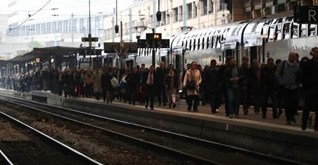 Fransa'da metrolar da durdu!