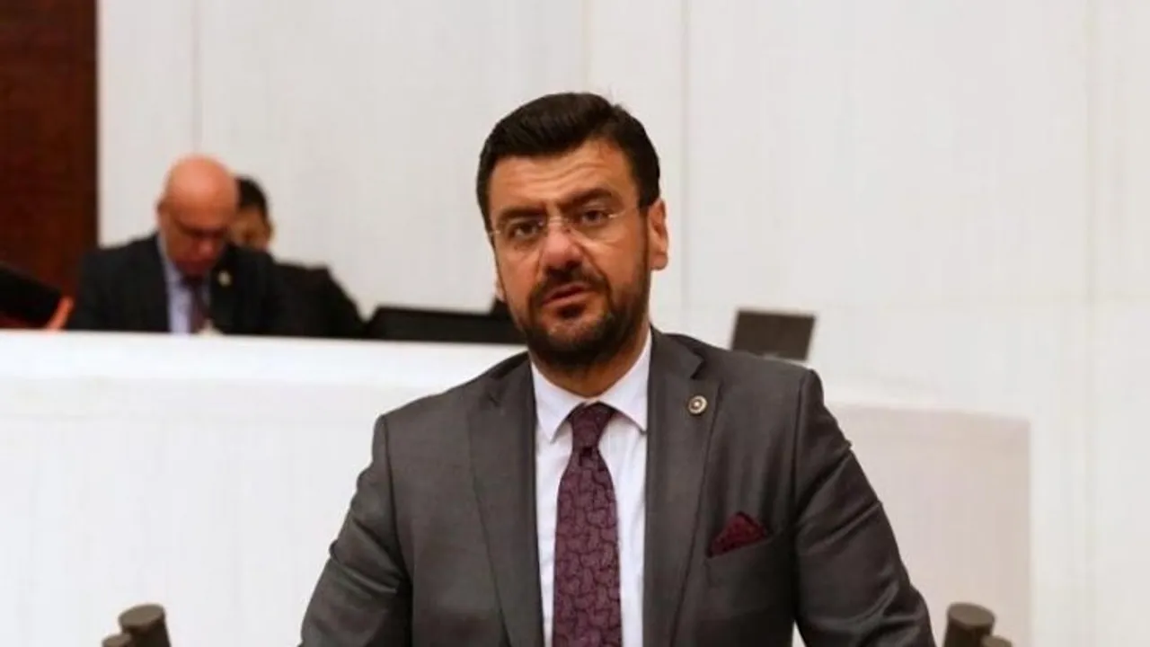 AKP'den asgari ücrete yeşil ışık