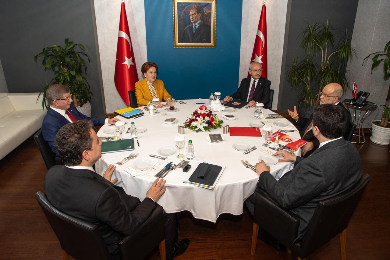 6'lı ittifak zirvesi öncesi Demokrat Parti'den kritik açıklama