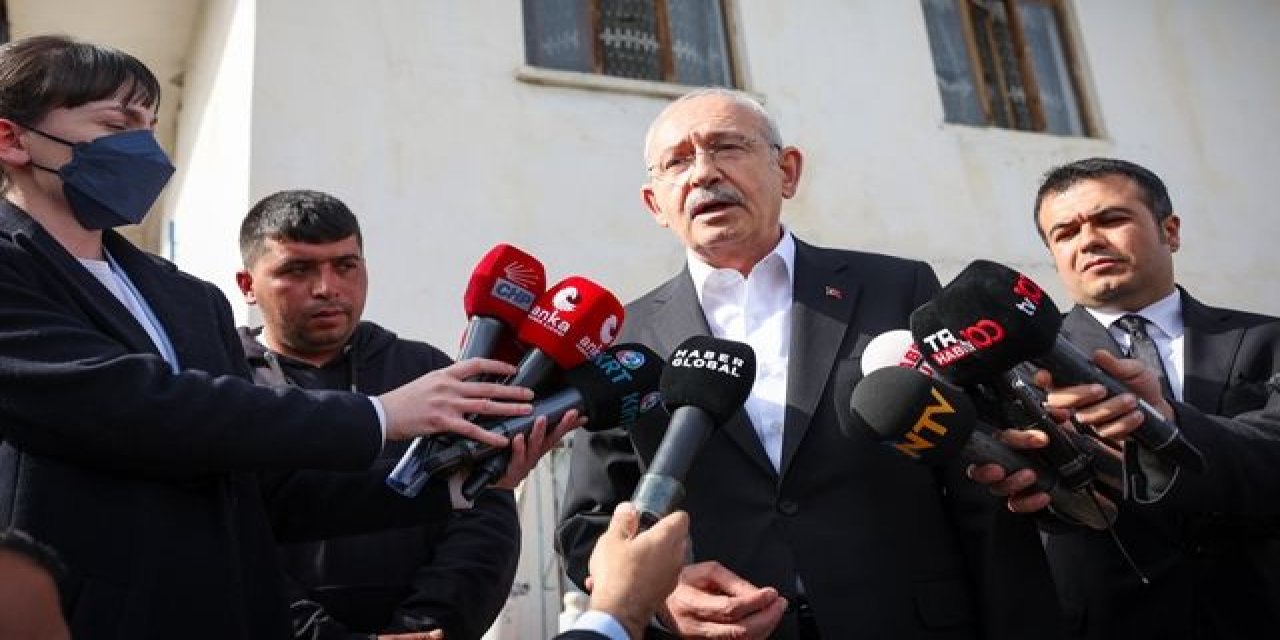 Kılıçdaroğlu, elektriği kesilen ailenin evine gitti: Ya yiyecek ya faturasını ödeyecek, geliri bu kadar!