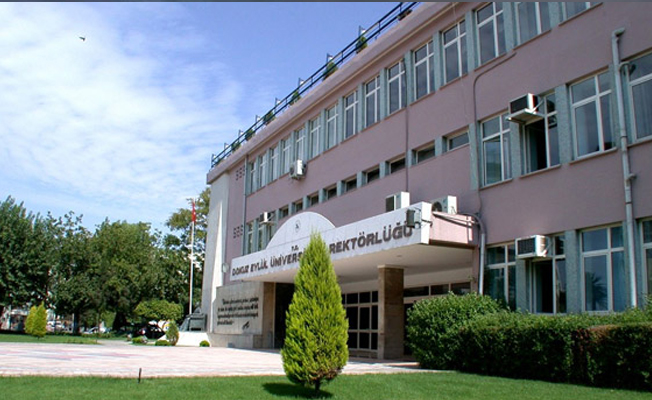 Dokuz Eylül Üniversitesi'ne 'FETÖ' operasyonu