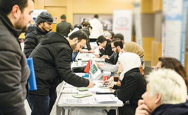 'İŞKUR, Suriyelilere iş bulma kurumu haline gelmiş'