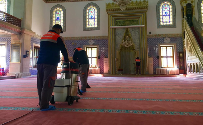 Bakırköy Belediyesi'nden camilerde Ramazan temizliği