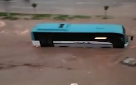 Şanlıurfa sele teslim! CHP’li vekil denizsiz şehirde balık tuttu
