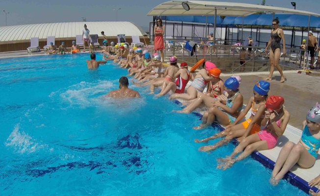 Bayraklı’da yüzme bilmeyen kalmasın