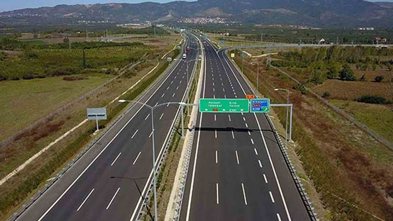 Otoyollarda hız sınırı artırıldı! Tarih belli oldu...