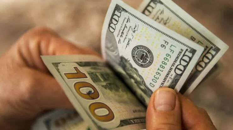Dolar yeni haftaya yeni zirveyle başladı