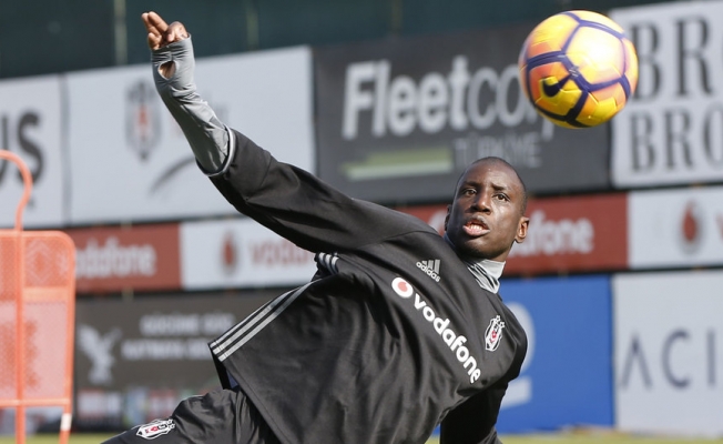 Demba Ba imza atmayacağını söyledi