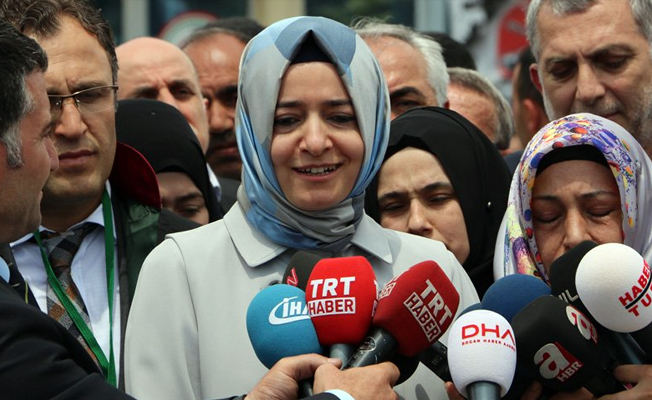 Darbe davasını izleyen Bakan da 'tiyatro' dedi