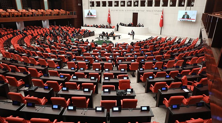 AKP'nin kurucu ismi de Kaftancıoğlu kararına tepki gösterdi: "Zaman, bu çabaların hep ters teptiğini göstermiştir"