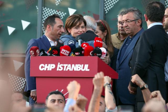 Duygusal anlar kameralara böyle yansıdı! Kılıçdaroğlu: "Canan yüreklidir, Canan cesurdur"