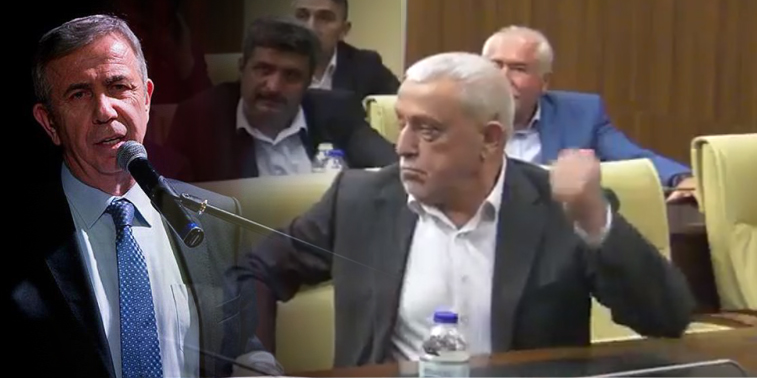 Mansur Yavaş "Masaya çık tepin istersen" demişti... Masayı tokatladı, hızını alamadı yumruklamaya başladı...