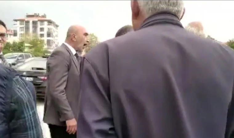 AKP'li başkandan kendisini eleştiren vatandaşa yanıt: Densizlik, hadsizlik yapma, akıllı ol