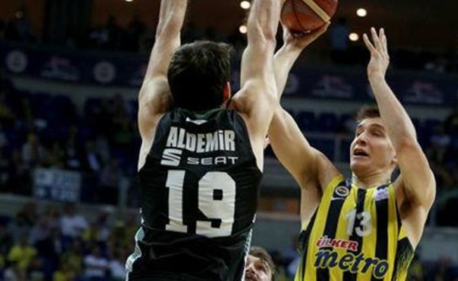 Darüşşafaka Doğuş'u 95-81 yenen Fenerbahçe finale yakın