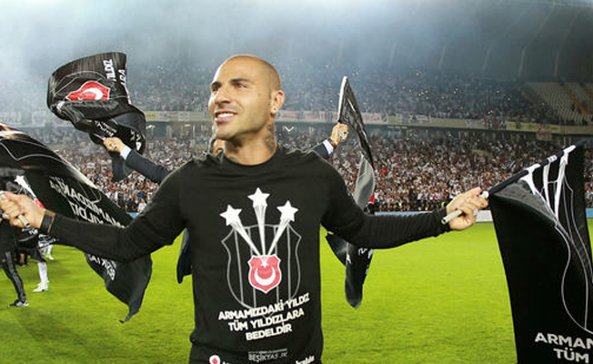 Quaresma'dan Aziz Yıldırım'a şampiyonluk kutlamalarına davet